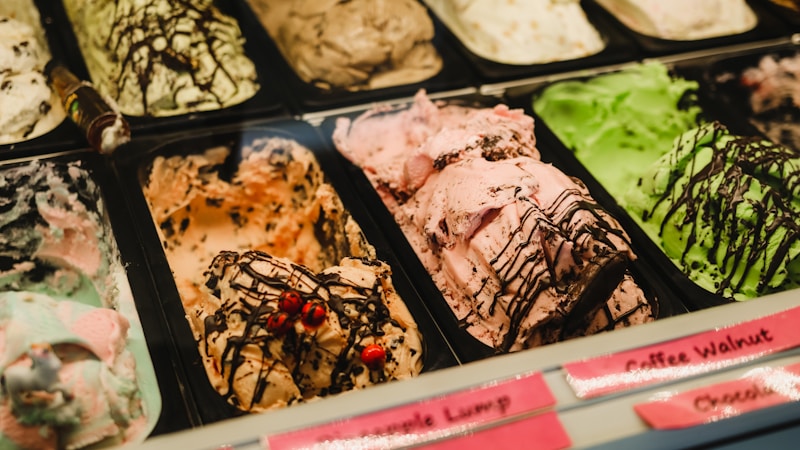 サーティワンが冷凍庫でカチカチになる理由は？おいしく食べるコツとやわらかくする方法
